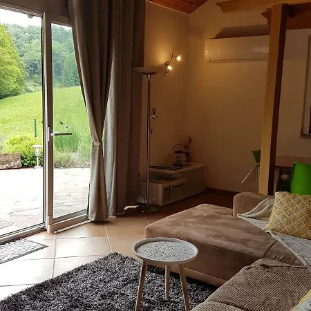 Spacious Holiday In In Deer Park *