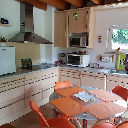 Spacious Holiday In In Deer Park Ferienhaus