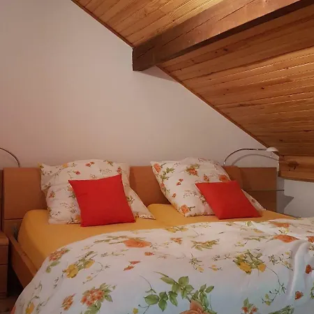 Spacious Holiday In In Deer Park Ferienhaus Schorbach